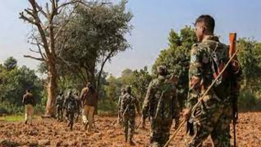 CG NEWS :  जवानों और नक्सलियों के बीच मुठभेड़, DRG का जवान घायल, नक्सलियों को लगी गोली....