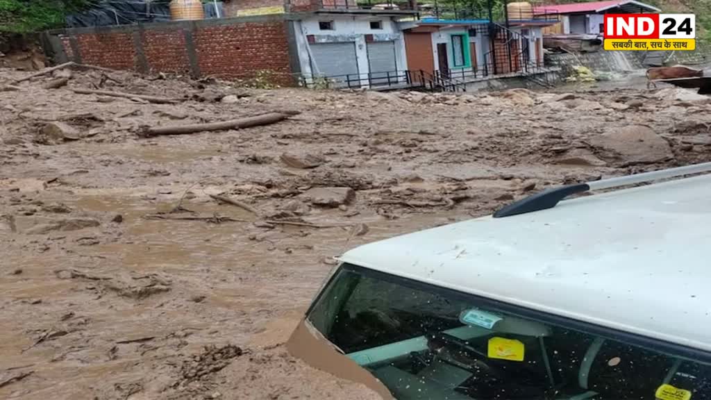   Uttarakhand NEWS: बारिश की वजह से कहीं पहाड़ दरक रहे हैं तो कही मैदानी इलाकों में नदियों ने दिखाए रौद्र रुप