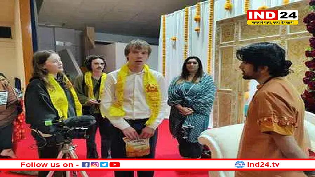 बागेश्वर सरकार की जिंदगी पर हुआ शोध, न्यूजीलैंड के विवि की टीम ने तीन दिन तक समझीं बारीकिया