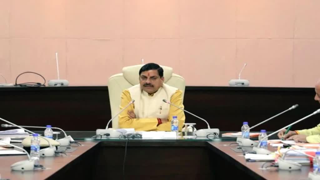 मुख्यमंत्री डॉ. मोहन यादव लाड़ली बहनों को आभार-पत्र और उपहार का देंगे संदेश