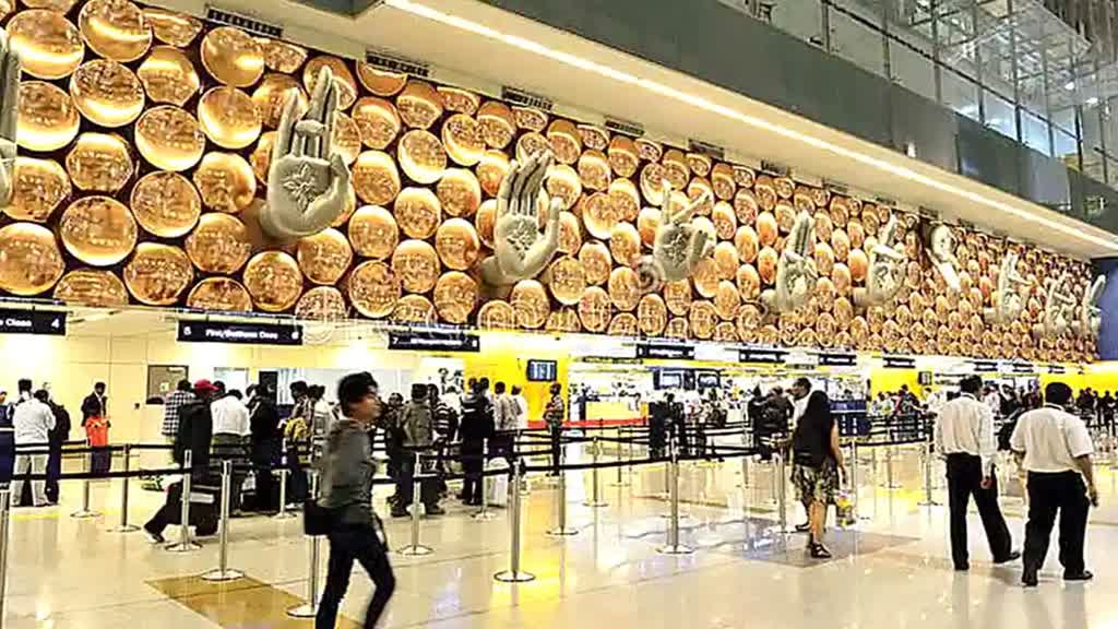 Covid-19: कोरोना के बढ़ते मामलों को देखते हुए 31 दिसंबर से IGI एयरपोर्ट पर तैनात किए जाएंगे स्कूली शिक्षक