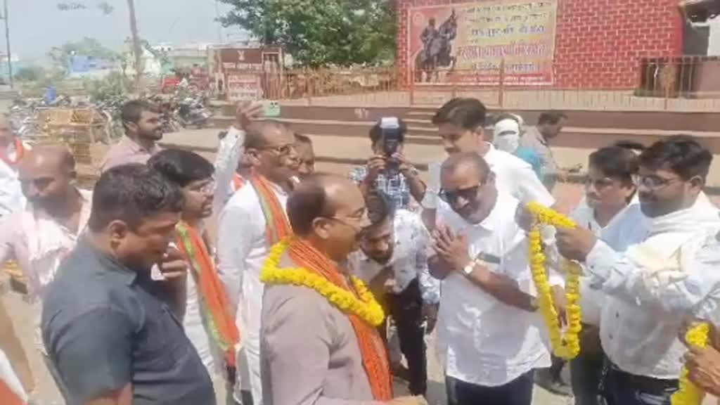 CG News :  भाजपा के महा जनसंपर्क अभियान में 2 दिवसीय बस्तर प्रवास पर पहुँचे अरूण साव,  साव ने कहा- मोदी सरकार के नौ साल गरीब कल्याण को समर्पित