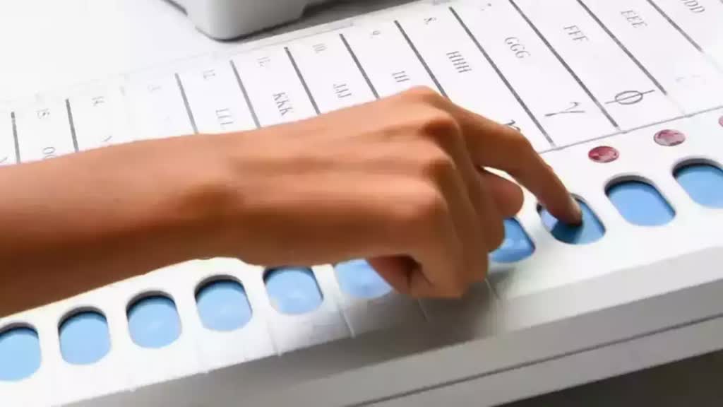 CG NEWS : छत्तीसगढ़ में अब  तक 20 सीटों पर हुआ 22.18 % मतदान...