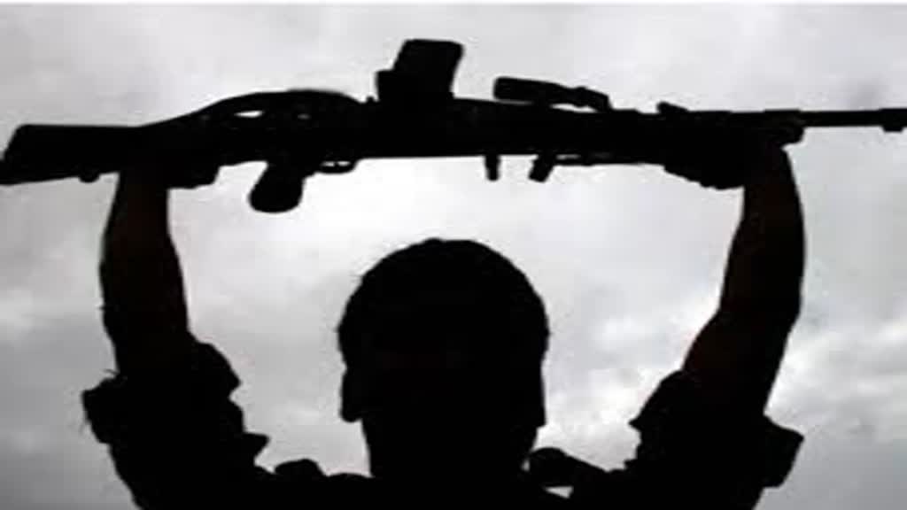 CG NEWS : जगदलपुर में 5 इनामी नक्सलियों ने पुलिस अधिकारियों के सामने किया आत्मसमर्पण