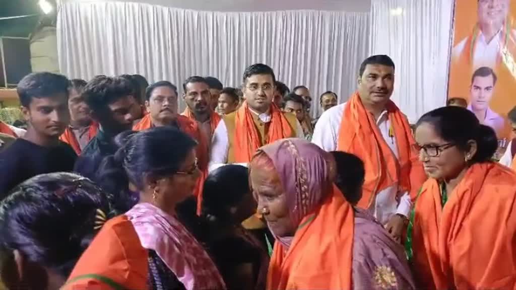 CG NEWS : छत्तीसगढ़ में कांग्रेस के 12 सौ से अधिक नेता और कार्यकर्ताओं ने भाजपा में प्रवेश....