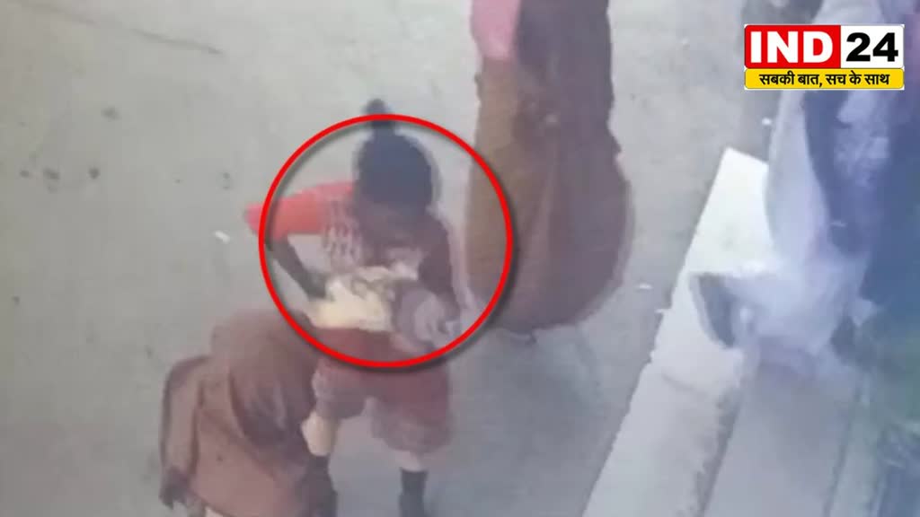 CG NEWS :  जिला मेडिकल कॉलेज अस्पताल से 4 माह की बच्चे की हुई चोरी , CCTV में कैद हुई बच्चा चोरी की तस्वीर