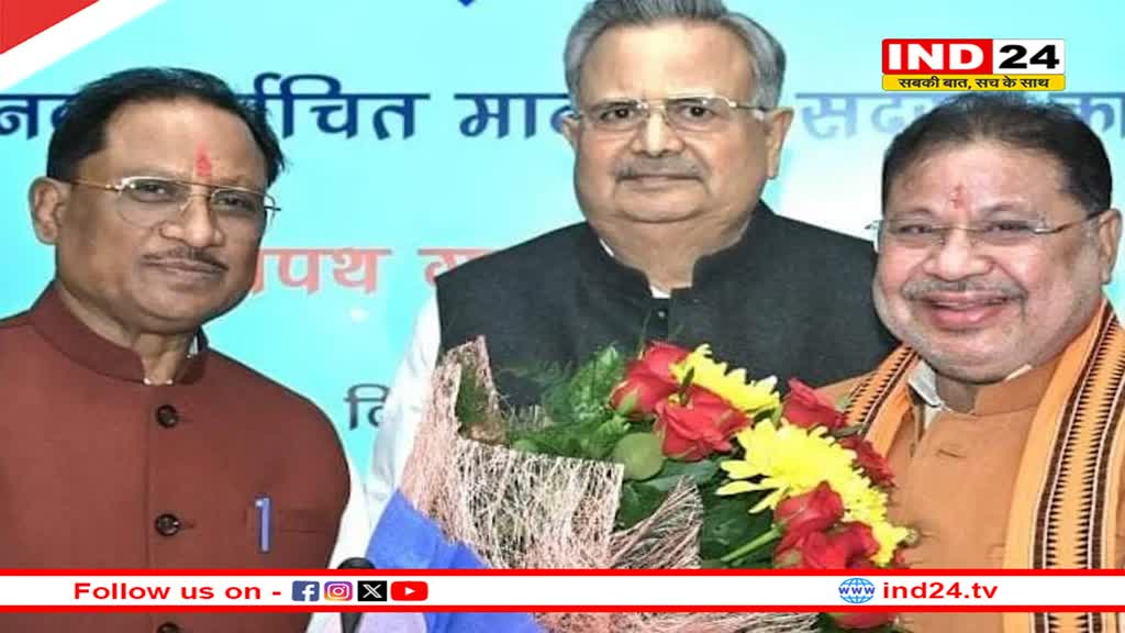 विधानसभा अध्यक्ष डॉ. रमन सिंह ने नवनिर्वाचित विधायक सुनील सोनी को दिलाई शपथ