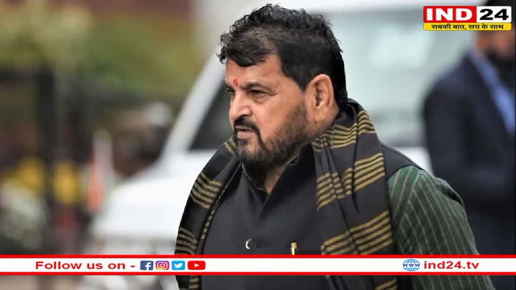 Wrestlers Protest: 'लाचारी के बदले मौत', यौन उत्पीड़न के आरोपों में फंसे बृजभूषण सिंह ने कविता के जरिए पहलवानों को दिया जवाब