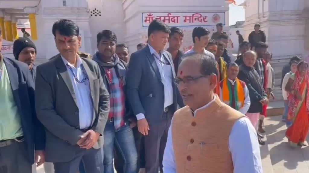 पूर्व सीएम शिवराज सिंह चौहान बोले- चुनाव के पहले आया था आज फिर आशीर्वाद लेने आया हूं