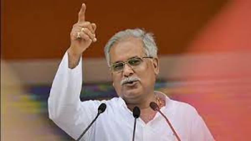 CG NEWS : पिछले आठ घंटों से मोबाइल बंद है। कुछ तो गड़बड़ है : भूपेश बघेल.....