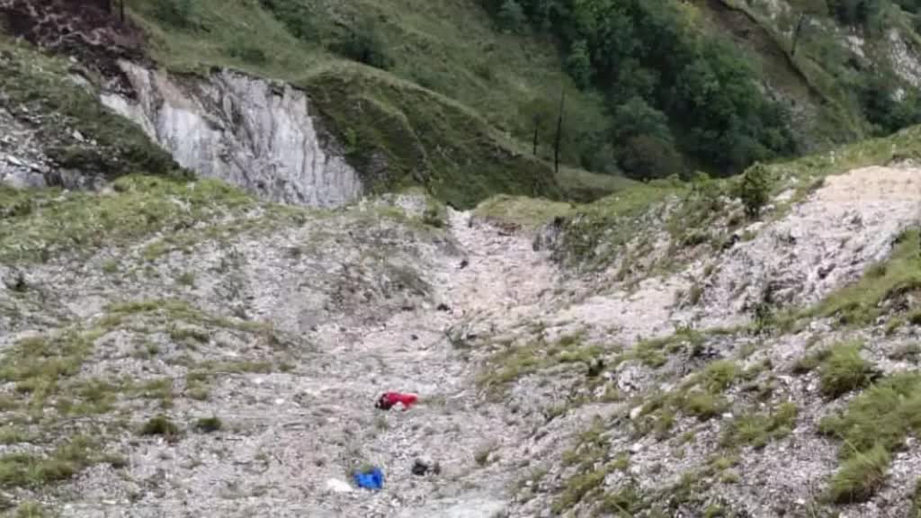 Uttarakhand: पिथौरागढ़ में दर्दनाक हादसा, 600 मीटर खाई में गिरी जीप, 9 लोगों की मौत; CM धामी ने जताया दुख