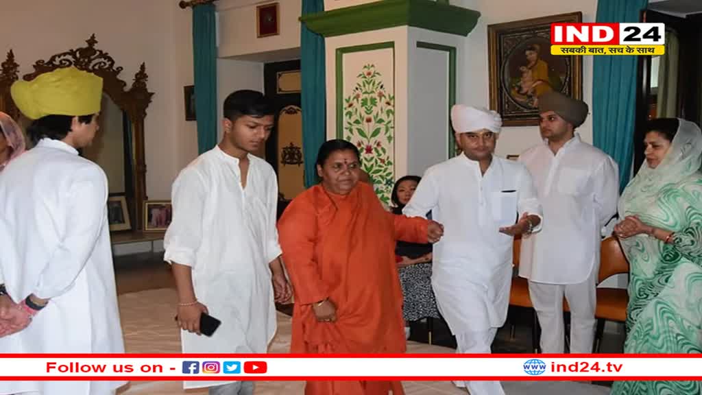 सिंधिया घराने की राजमाता को श्रद्धांजलि देने ग्वालियर आए CM भजनलाल, शिवराज-उमाभारती भी पहुंचे महल