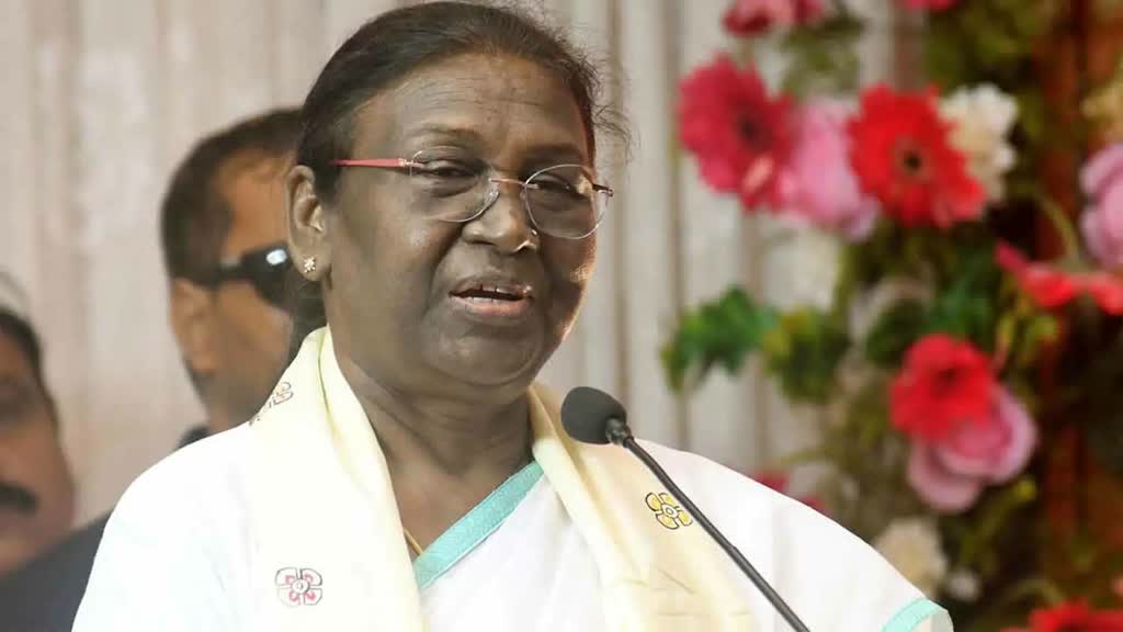 President On Women's Day: द्रौपदी मुर्म ने कहा- विश्व के सबसे बड़े लोकतंत्र में राष्ट्रपति के तौर पर मेरा चुनाव महिला सशक्तिकरण की मिसाल