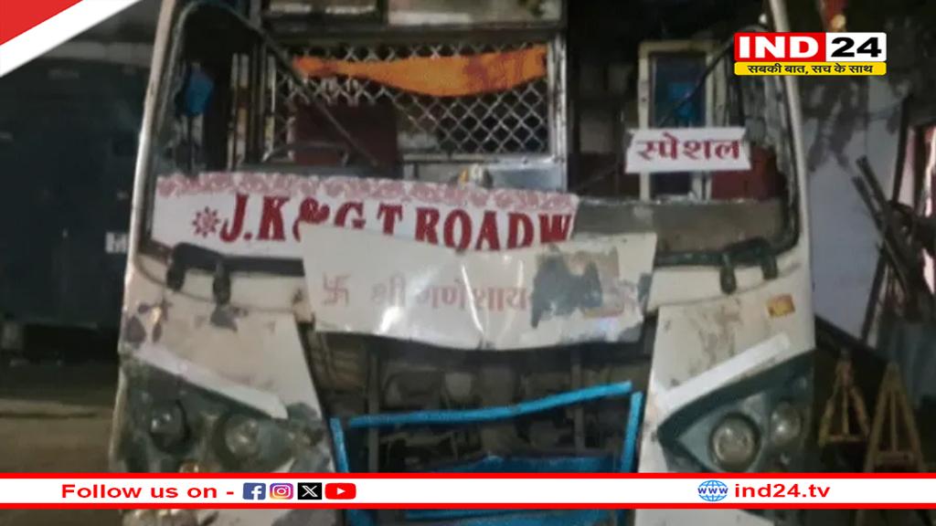 जबलपुर के सिहोरा में तेज रफ्तार बस दुर्गा पंडाल में घुसी, ब्रेक फेल होने से हादसा, 20 घायल, 6 की हालत गंभीर