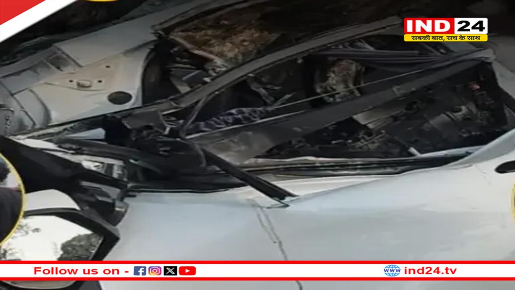 भीषण सड़क हादसा,कार डिवाइडर से टकराई, मां-बेटे समेत 4 की मौत