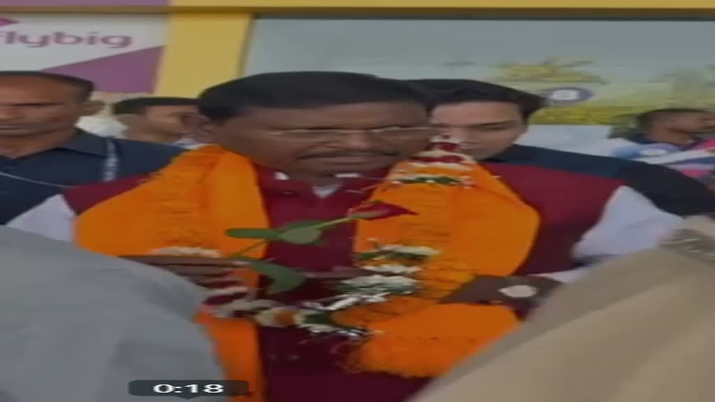 CG NEWS : केंद्रीय मंत्री अर्जुन मुंडा पहुंचे रायपुर,नामांकन रैली और चुनावी सभा को करेंगे संबोधित..