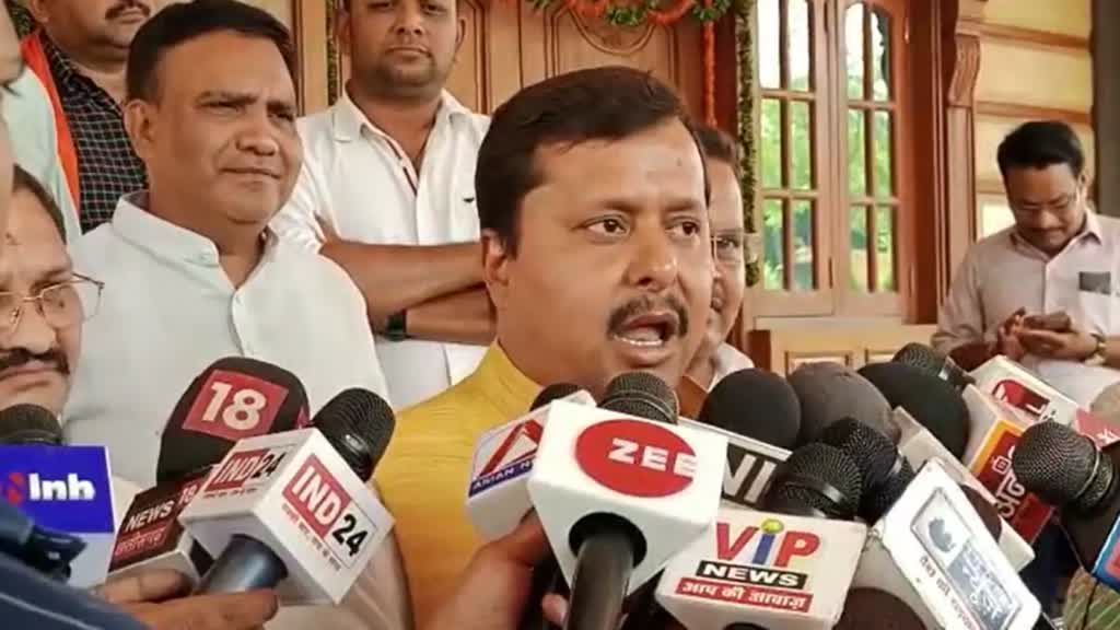 CG NEWS : राहुल गांधी के छत्तीसगढ़ दौरे को लेकर नितिन नबीन ने कसा तंज, वे जितनी जल्दी आएंगे, उतनी तेजी से कांग्रेस की उल्टी गिनती शुरू होगी…