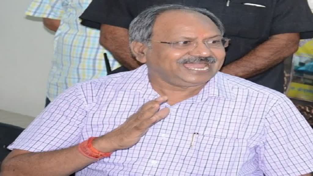 कांग्रेस के महंत रामसुंदर दास को टिकट दिए जाने पर , दक्षिण से भाजपा के पूर्व मंत्री  बृजमोहन अग्रवाल का बड़ा बयान..