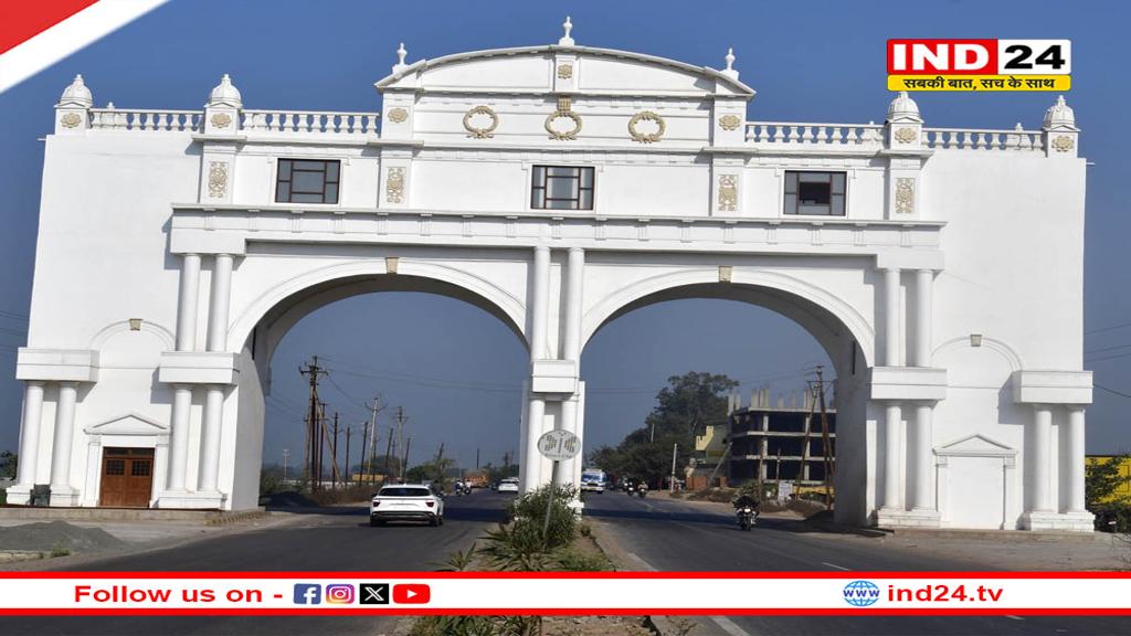 ग्वालियर के मुरैना मार्ग स्थित नगर द्वारा का नाम 