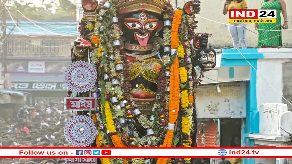 कटक में मूर्ति विसर्जन जुलूस के दौरान झड़प, दुकान और गाड़ियों में भी हुई तोड़फोड़