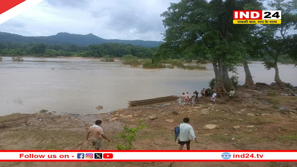 ग्रामीणों से भरी नाव पलटी, एक व्यक्ति लापता, चार लोग सुरक्षित बाहर निकाले गए