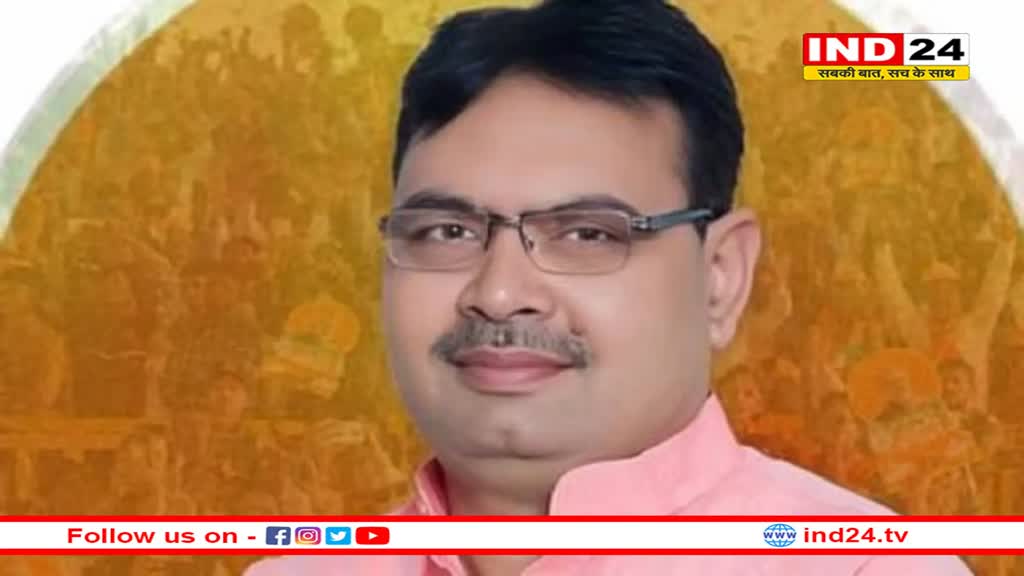 भजनलाल शर्मा ने मुख्यमंत्री पद की शपथ लेने से पहले आचार्य मृदुल शास्त्री से की मुलाकात