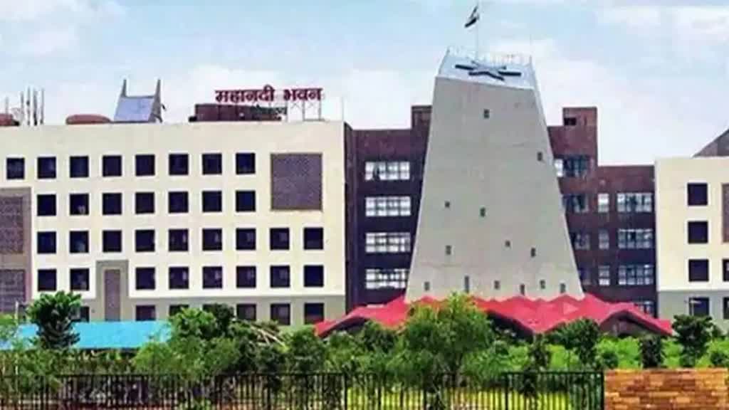 CG NEWS :छत्तीसगढ़ में बड़ा प्रशासनिक फेर बदल! अधिकारियों - कर्मचारियों के लापरवाही को लेकर सख्त हुई सरकार, नीति जारी