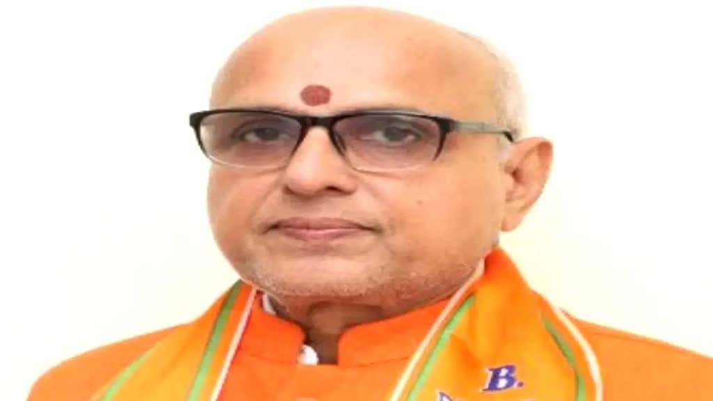 सीधी से BJP उम्मीदवार राजेश मिश्रा ने किया मतदान, लोगों से की ये अपील