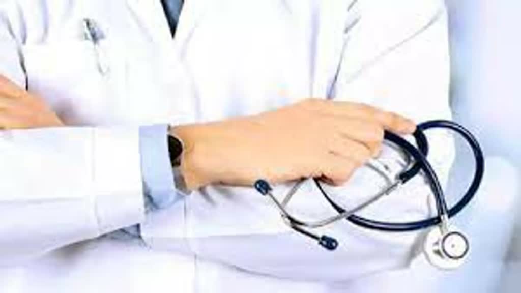 भारत में मेडिकल शिक्षा में ग्रेजुएशन करने वाले दुनिया में कहीं भी कर सकेंगे डॉक्टरी