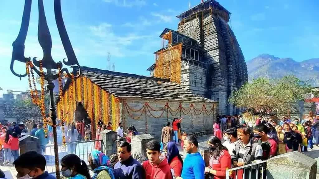Uttarakhand: एक तरफ झुका गोपेश्वर का गोपीनाथ मंदिर, गर्भगृह में टपक रहा पानी, पुरातत्व विभाग को दी गई सूचना 