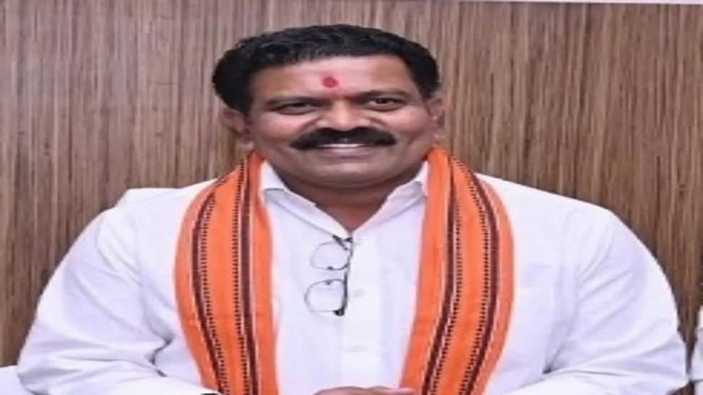 CG NEWS : कांग्रेस सरकार की योजनाओं को बंद करने के सवाल पर विजय शर्मा ने कहा कि कांग्रेस का तरीका गलत था, कुछ योजनाएं अच्छी हैं वह जारी रहेंगी..