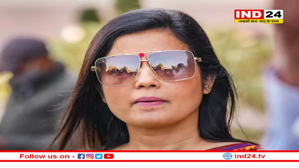 फ्लाइंग किस विवाद पर Mahua Moitra ने स्मृति ईरानी को घेरा कहा- 'महिला पहलवानों के यौन उत्पीड़न के आरोपों पर कुछ नही बोलीं'