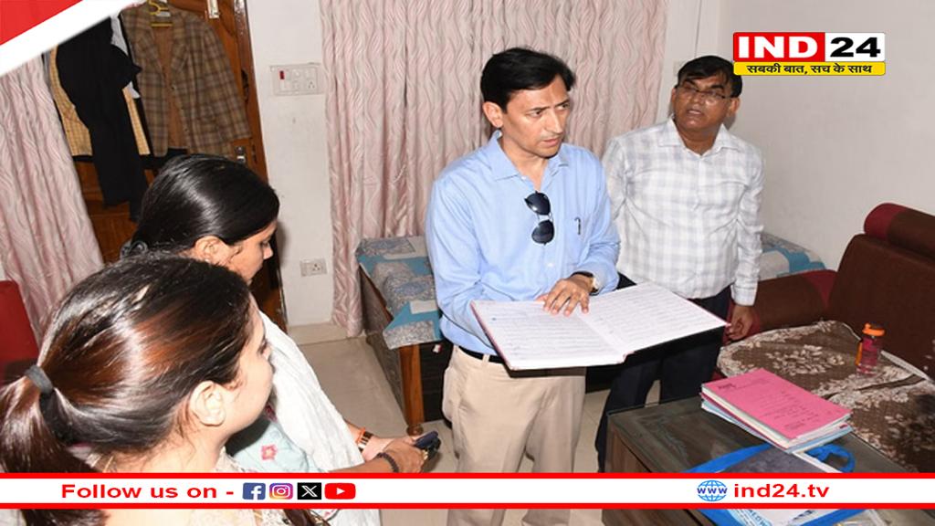 कमिश्नर दीपक रावत के औचक निरीक्षण से तहसील में मचा हड़कंप,कानूनगो के घर पर मिली तहसील की फाइलें 